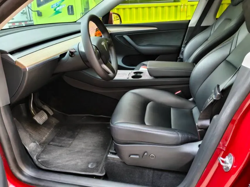 TESLA – 2022 – MODEL Y BEV
