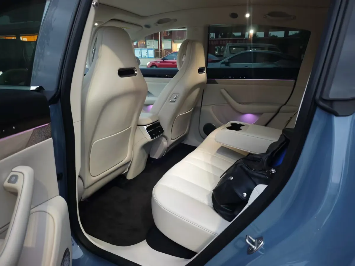 Ford – 2026 – Bronco BEV