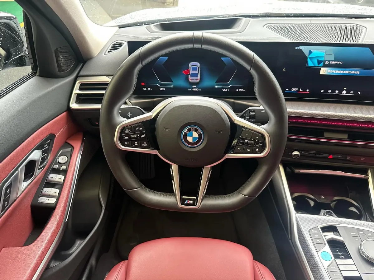 BMW – 2025 – I3 BEV