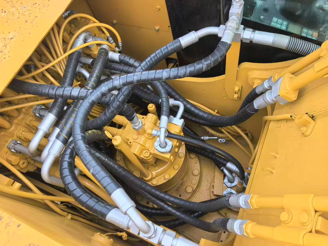 CAT – 2023 – 320DL