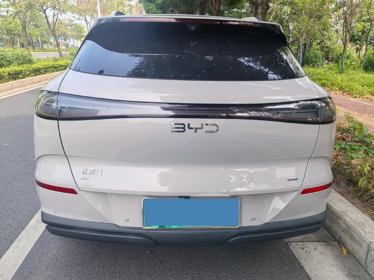 BYD – 2025 – SEA LION 06 BEV