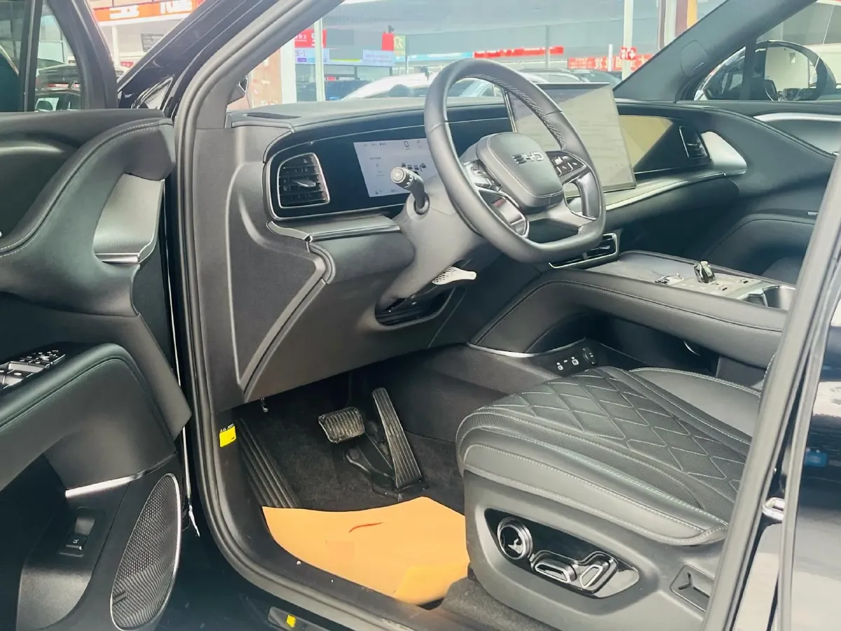 BYD – 2024 – SEA LION 07 BEV