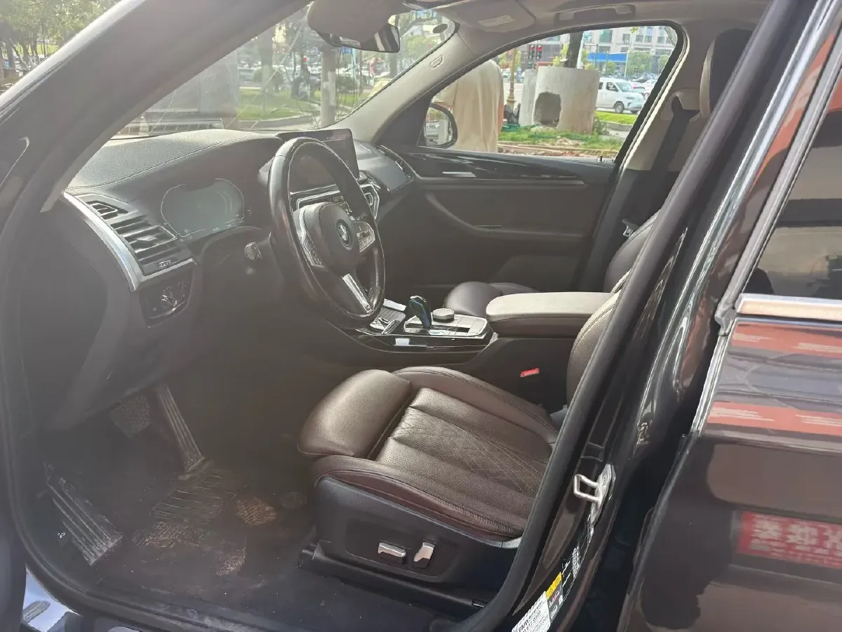 BMW – 2022 – IX3 BEV