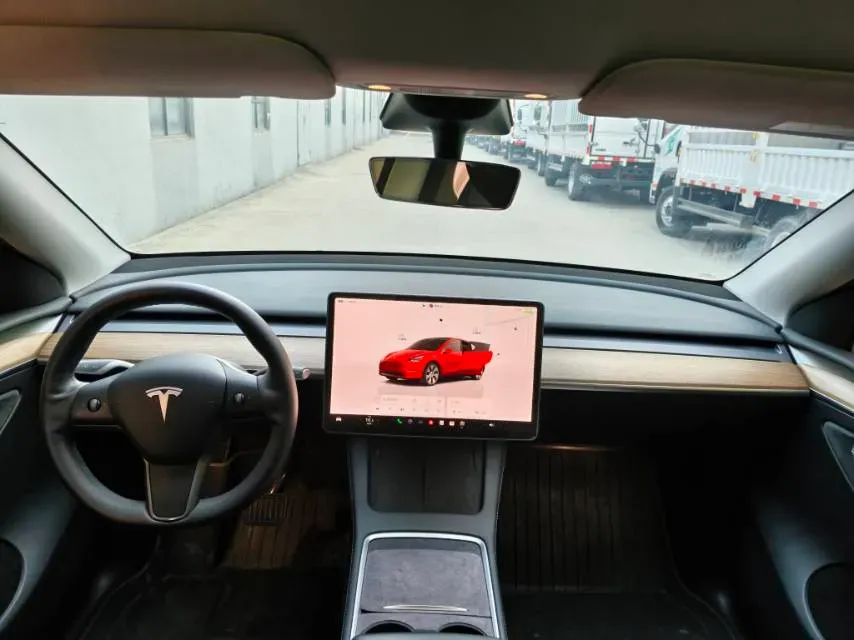 TESLA – 2022 – MODEL Y BEV