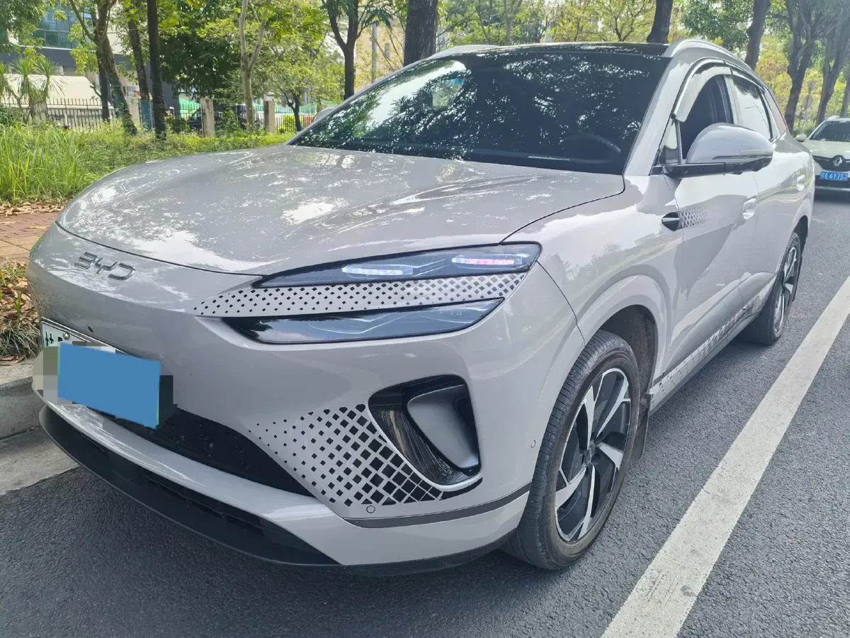 BYD – 2025 – SEA LION 06 BEV