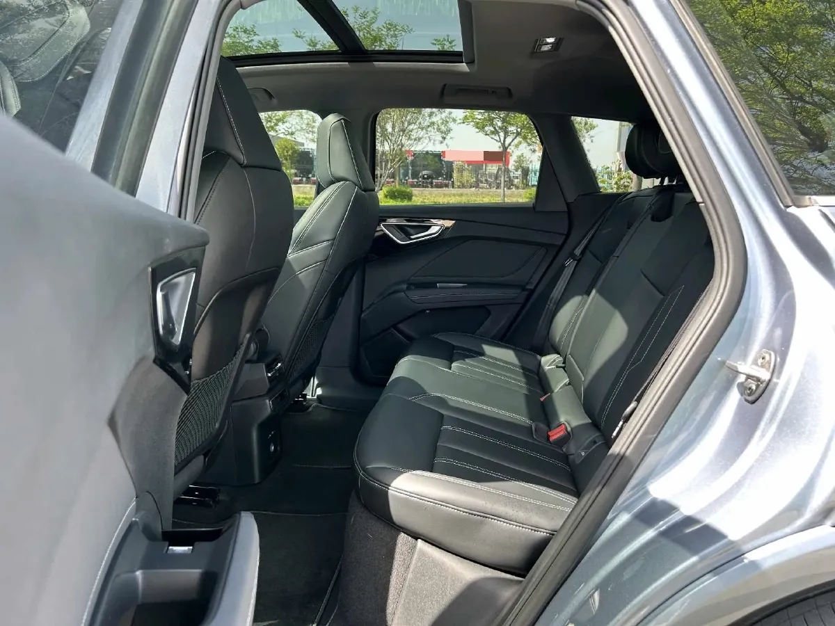 AUDI – 2024 – Q4 E-TRON BEV