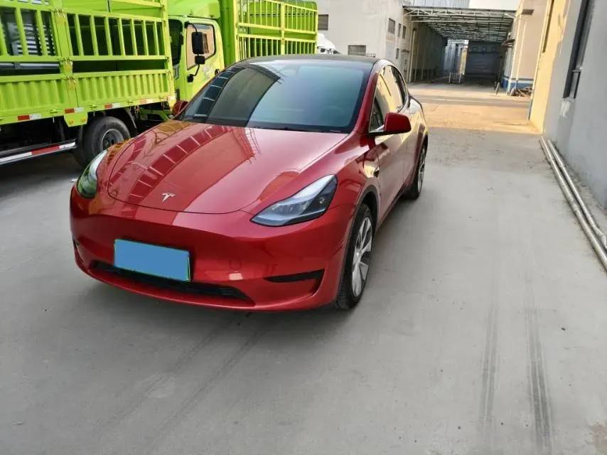 TESLA – 2022 – MODEL Y BEV